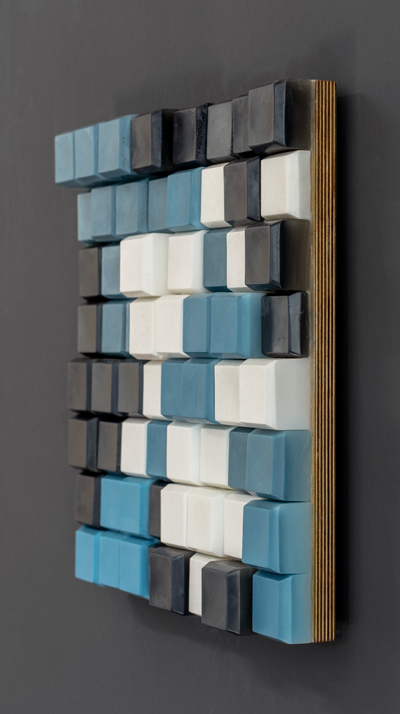 Farbkomposition Quadrat #05, 2017, 37,6 x 37,6 x 5 cm, Holz, Paraffin, Stearin, Ölfarbe